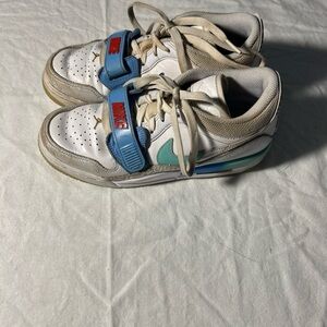 Nike Air Jordan Legacy 312 Low (GS) Size Youth 5Y FN8896-131 White Emerald